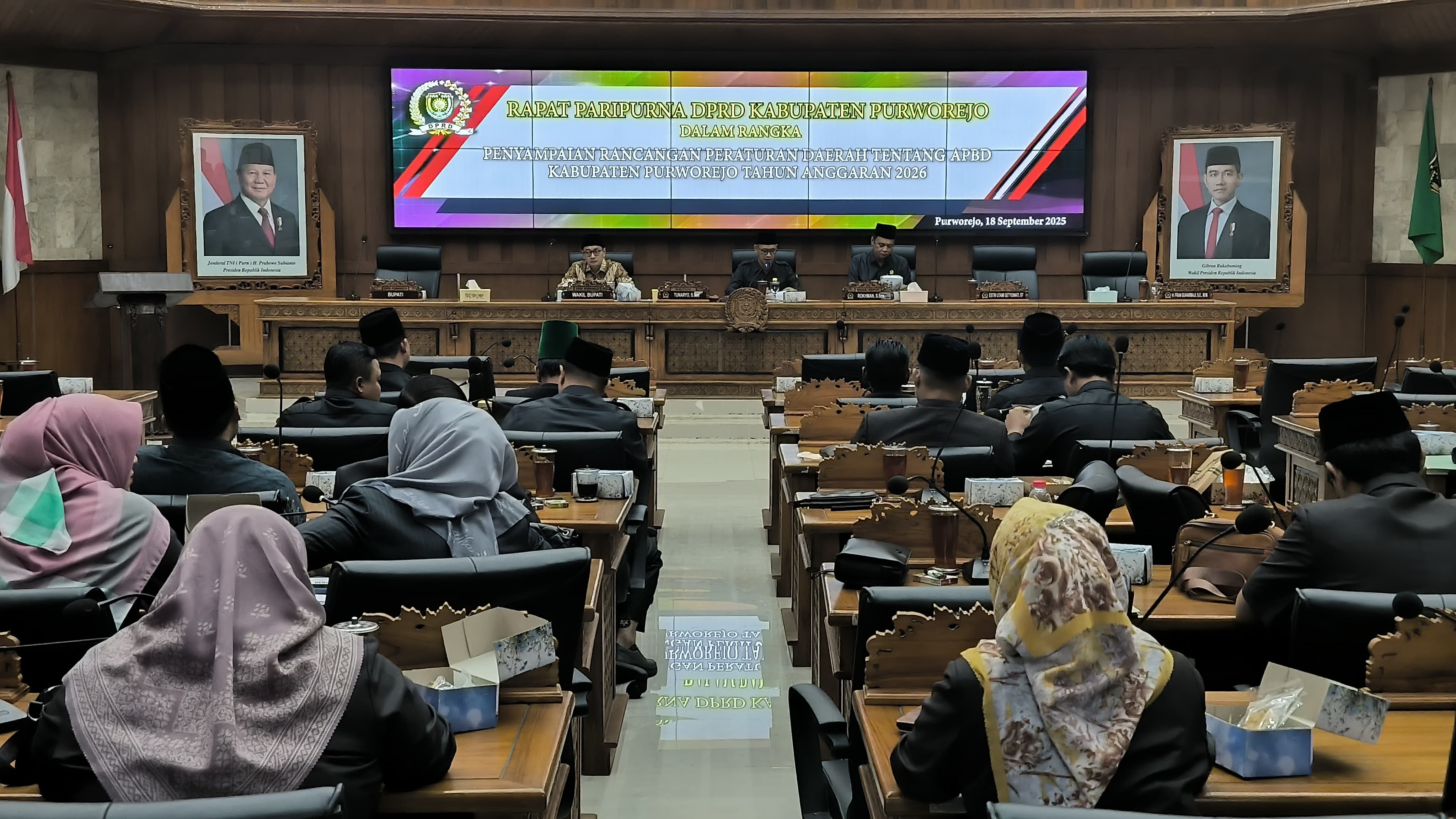 Rapat Paripurna Penyampaian Raperda APBD TA 2026 dan Nota Keuangan ke DPRD
