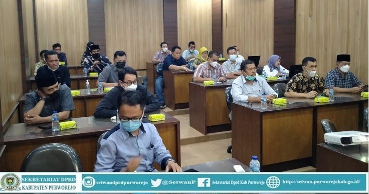 Komisi 2 menghadiri Undangan FGD UII