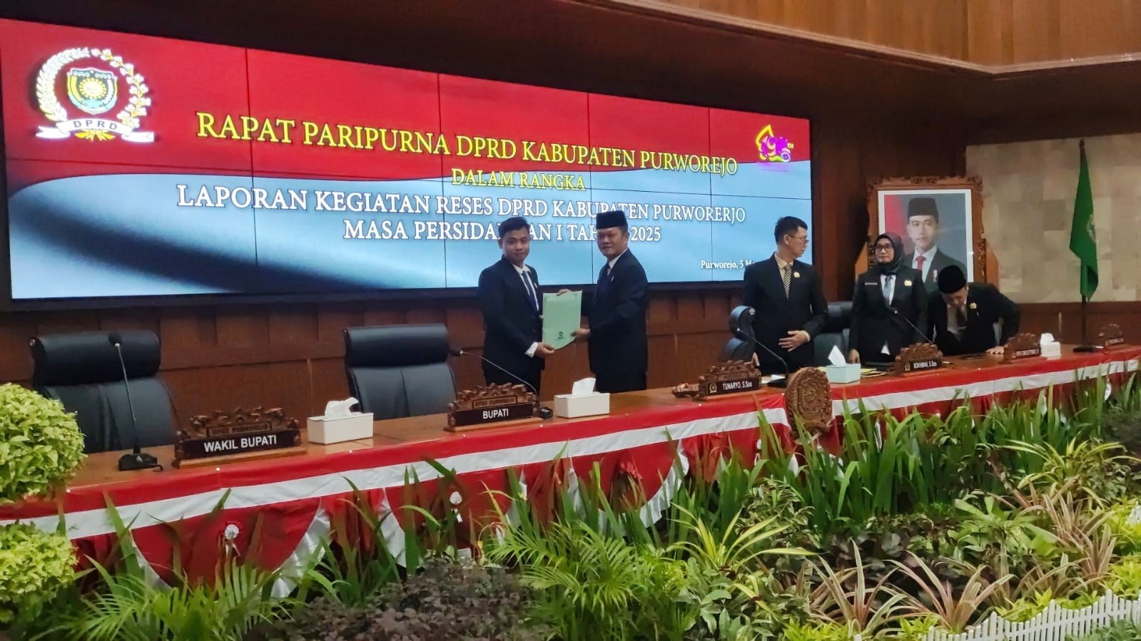 Rapat Paripurna Reses Masa Persidangan ke I Tahun 2025