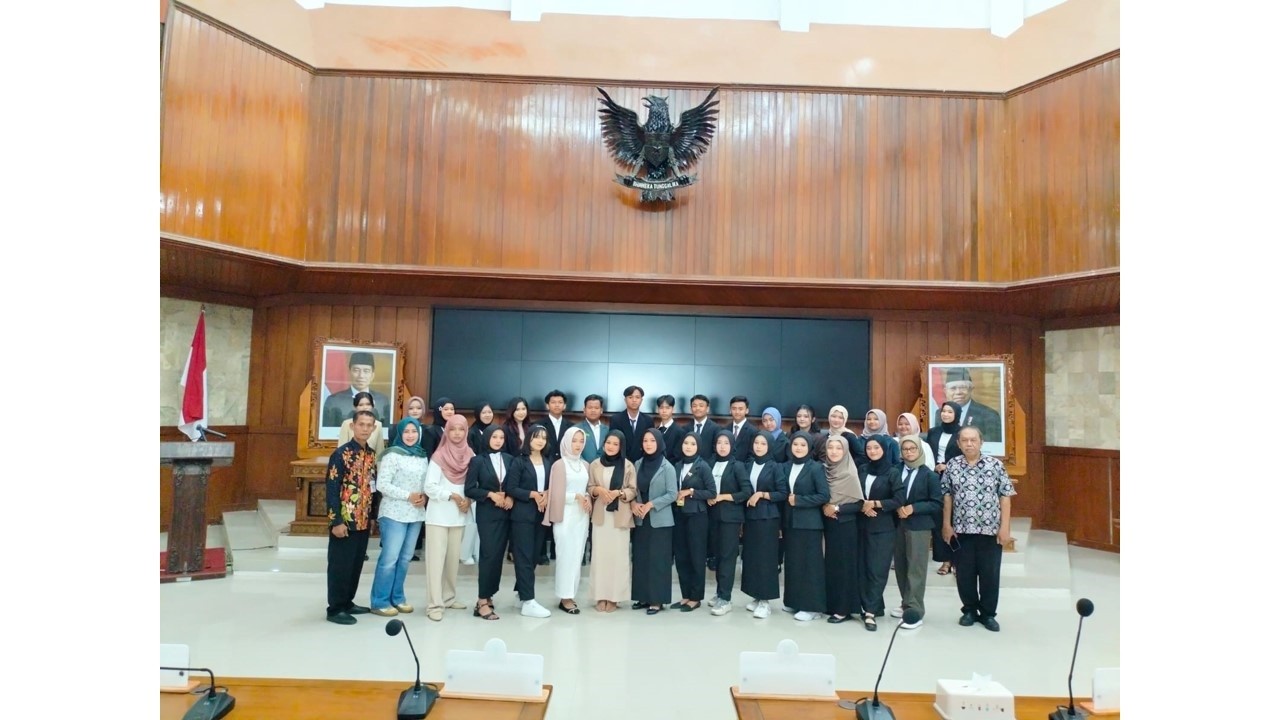 Sekretariat DPRD menerima kunjungan SMKN.3